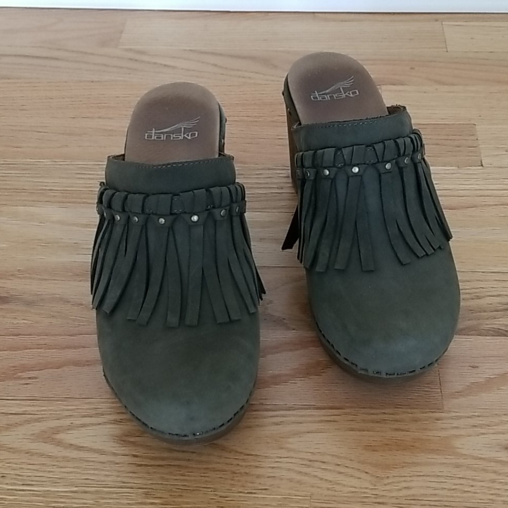Dansko Deni Fringe Mule Clog, size 39